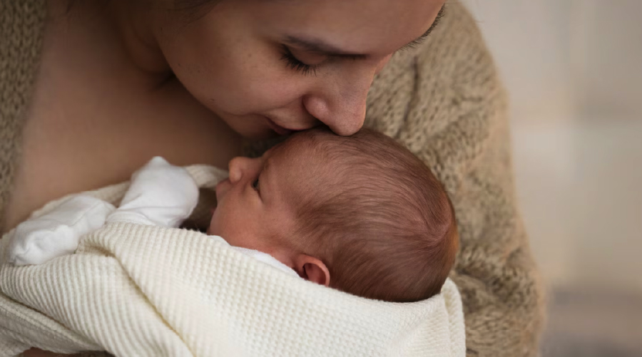 Este curso instruye a los cuidadores sobre cómo reconocer y actuar ante los 