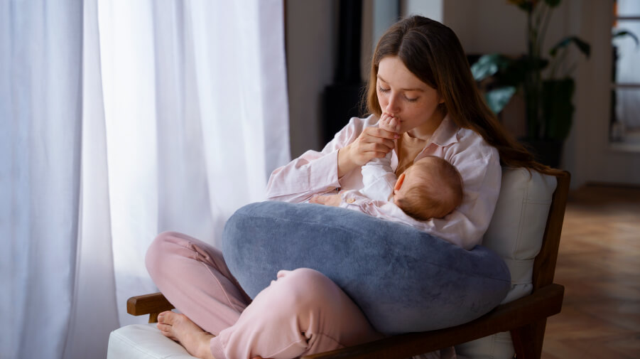 Amamantar con confianza: retos, cuidados y mitos.